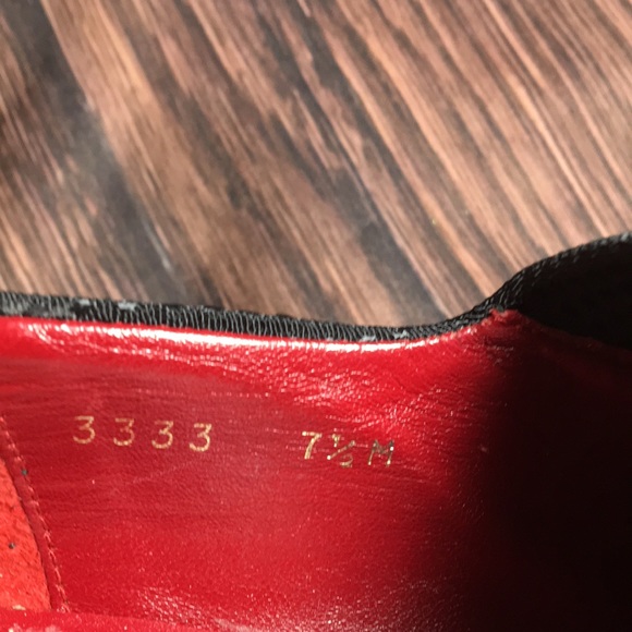 Donald J Pliner Black Woven Pumps. - Picture 10 of 10